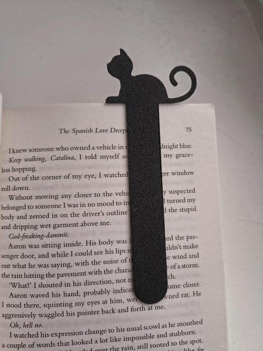 Boekenlegger liggende kat