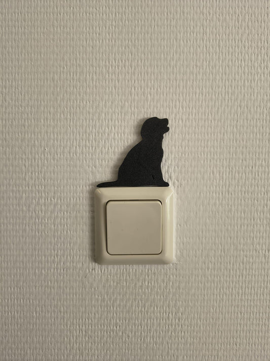 Lichtschakelaar decoratie van een labrador puppy die je op je muur kunt bevestigen zonder te boren